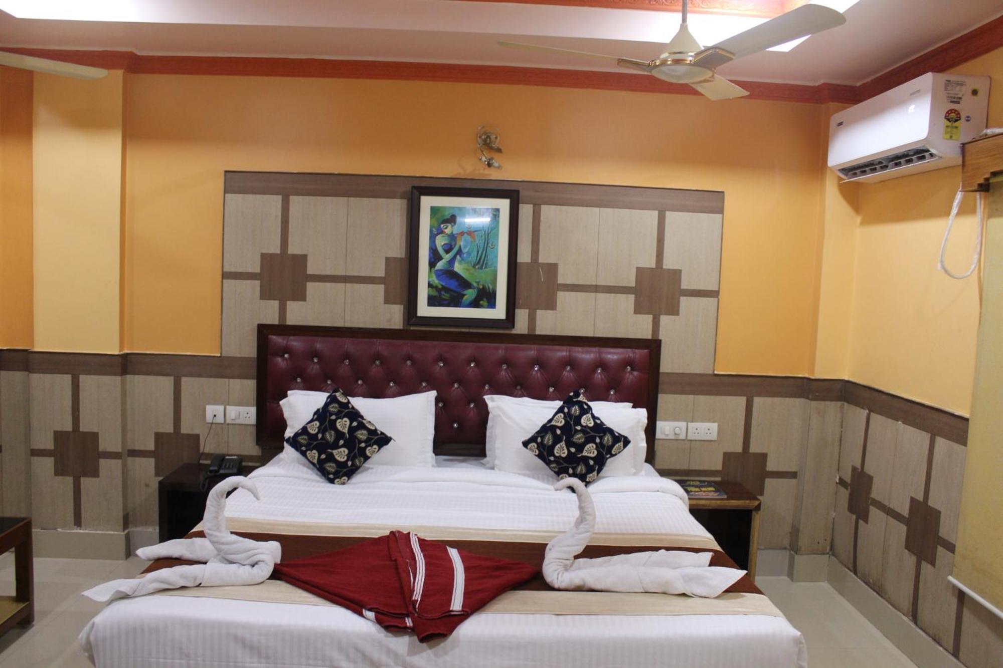 Gokul Plaza Hotel Bhubaneswar Exterior foto