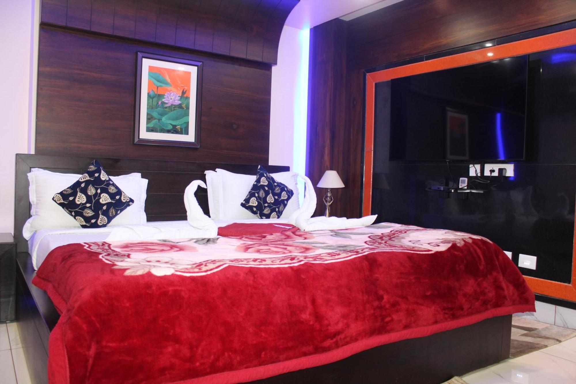 Gokul Plaza Hotel Bhubaneswar Exterior foto