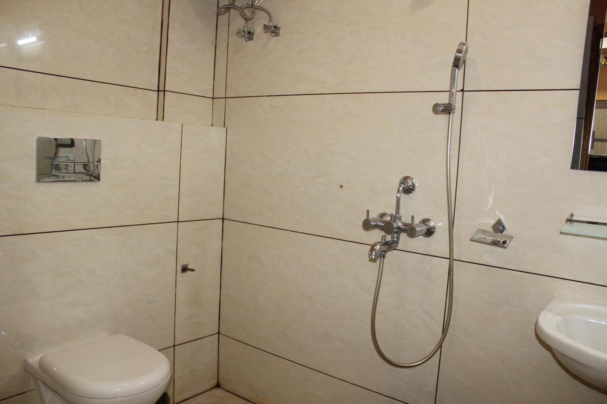Gokul Plaza Hotel Bhubaneswar Exterior foto
