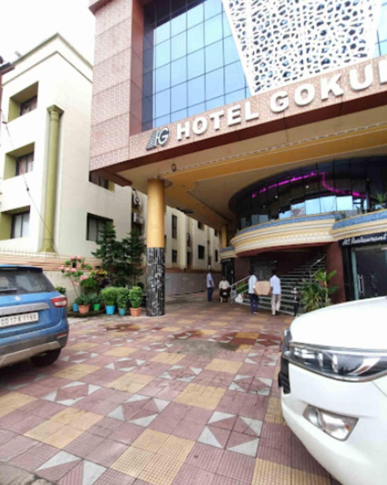 Gokul Plaza Hotel Bhubaneswar Exterior foto