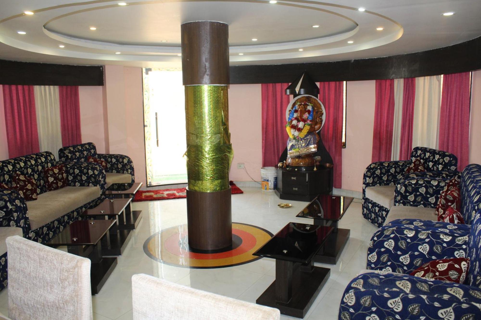 Gokul Plaza Hotel Bhubaneswar Exterior foto
